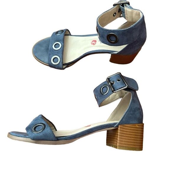 Cute suede and metals sandals - Picture 3 of 7